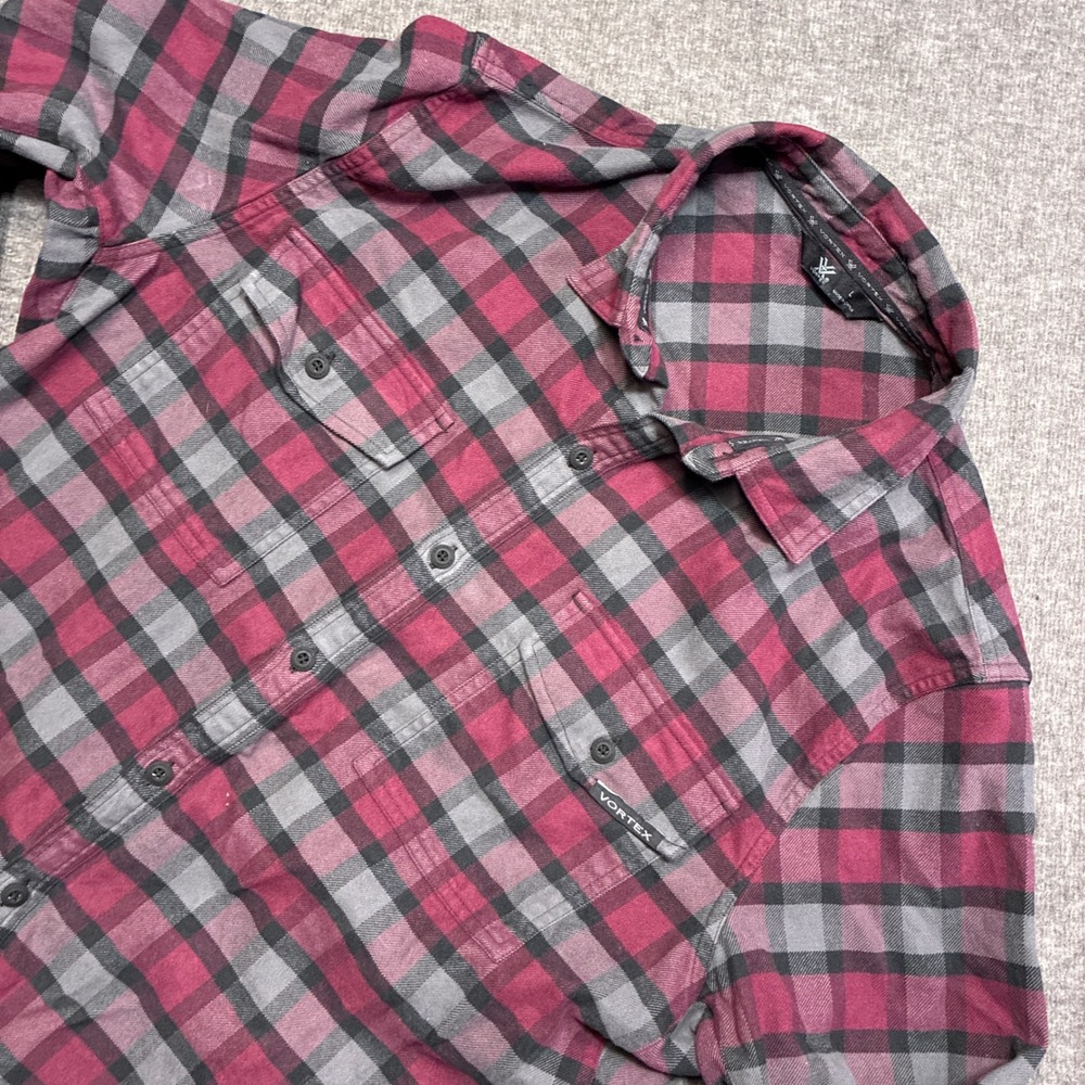 Vortex Shirt Flannel Button Up Mens‎ Large Red Gray Plaid Long Sleeve Outdoor